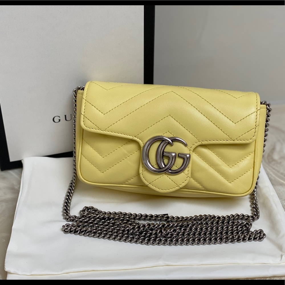 ⭐️ Gucci Super Mini Marmont! ⭐️